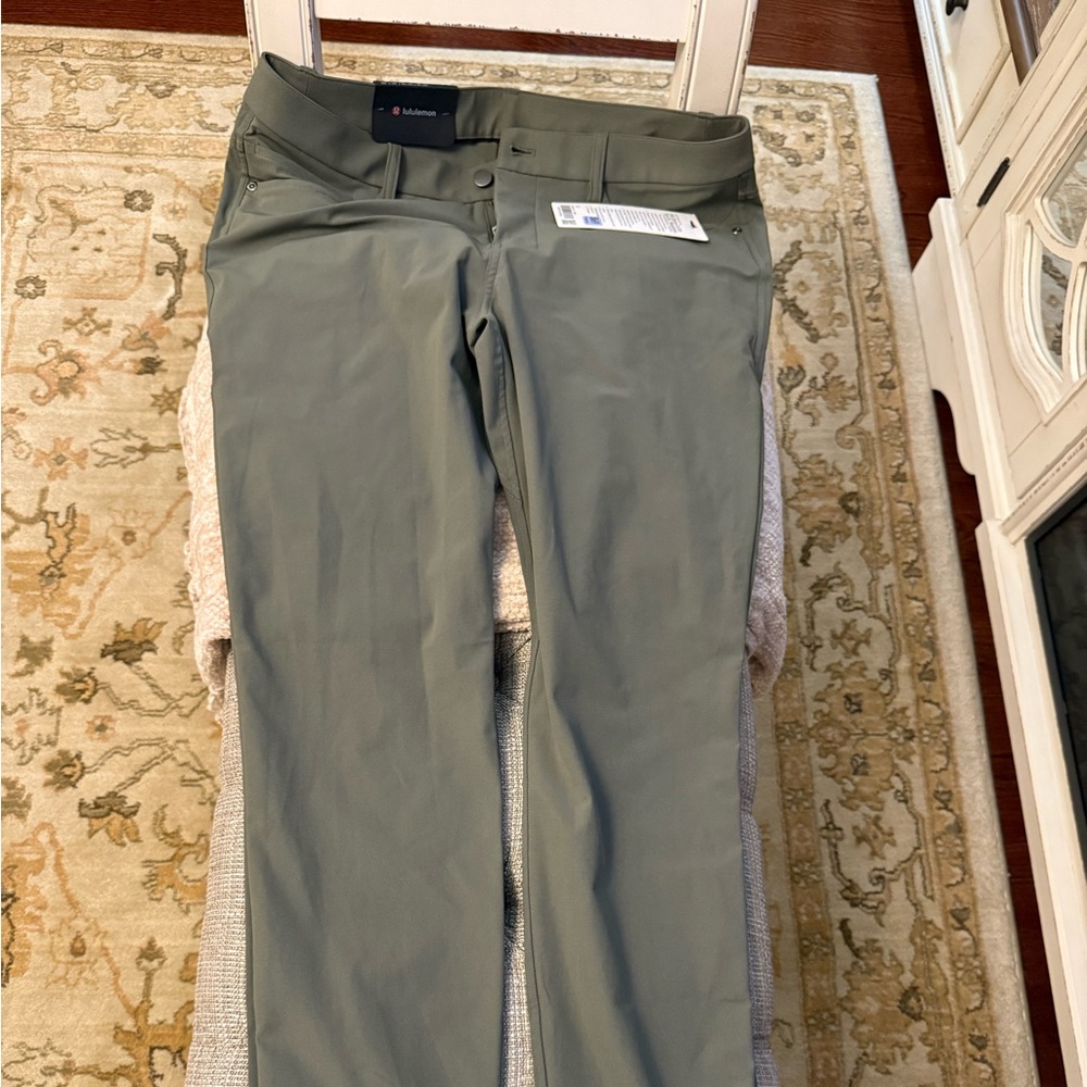 Lululemon Men’s Skinny-Fit Dark Olive ABC Pants 33”x32” Unworn